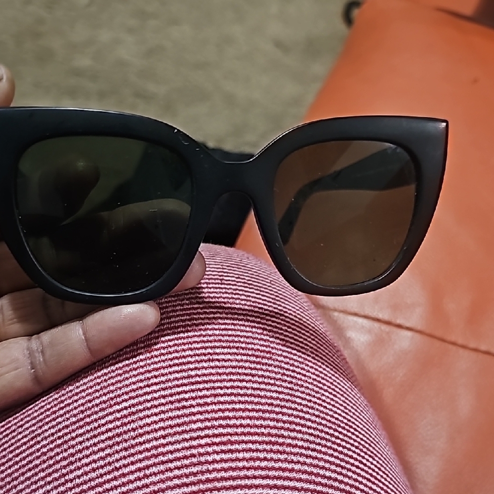 Stylish Tom's Sunglasses Traveler Collection Sydney Matte Black